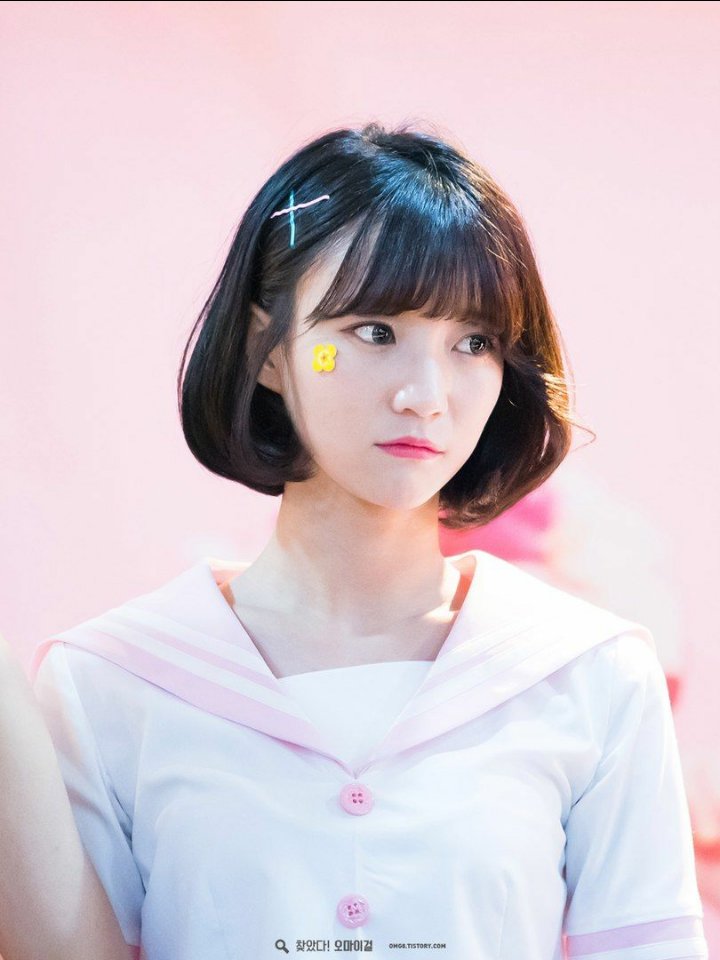 nctloecas's tweet photo. Anak siapa ni?? Dari tadi cemberut nyariin emak nya. 

Bagi yg merasa emaknya jgn diambil yak anaknya, buat gue aja. https://t.co/T6ToQ8KEeP