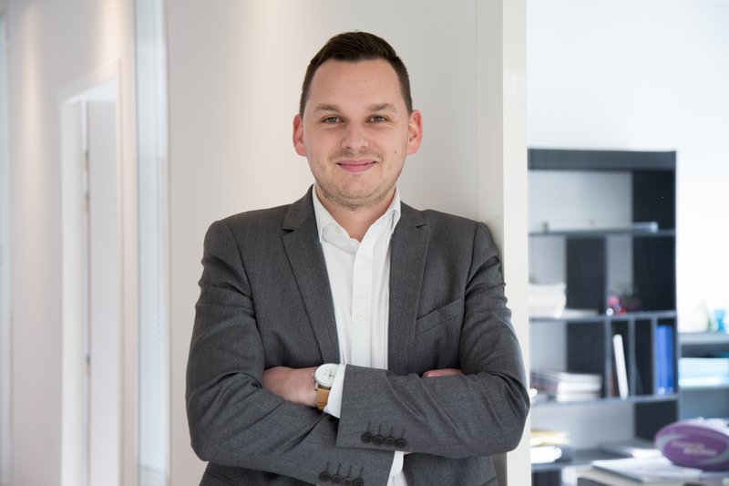 keops_toulouse's tweet photo. Notre conseiller @Romain__leger spécialisé en locaux d'activités &amp; industriels et #entrepôts, s'est prêté au jeu des questions/réponses de  @Geolocaux 1er site d’annonces géolocalisées en #immobilier d’#entreprise.  Merci @AlexisGeolocaux A lire ➡️ https://t.co/slDQCDkx2c … https://t.co/Bctdlo1NA7