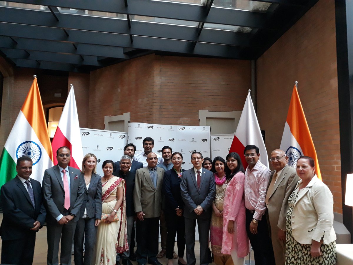 KonsulIndii's tweet photo. Yesterday Indian Community in Wrocław had a chance to welcome H.E. Ambassador of the Republic of India for Poland and Lithuania together with H.E. wife Mrs. Tsering Lhazes. @IndiainPoland 
#ConsulateIndiaWro #IndianCommunity #Wroclaw https://t.co/LQnHVy8Wat