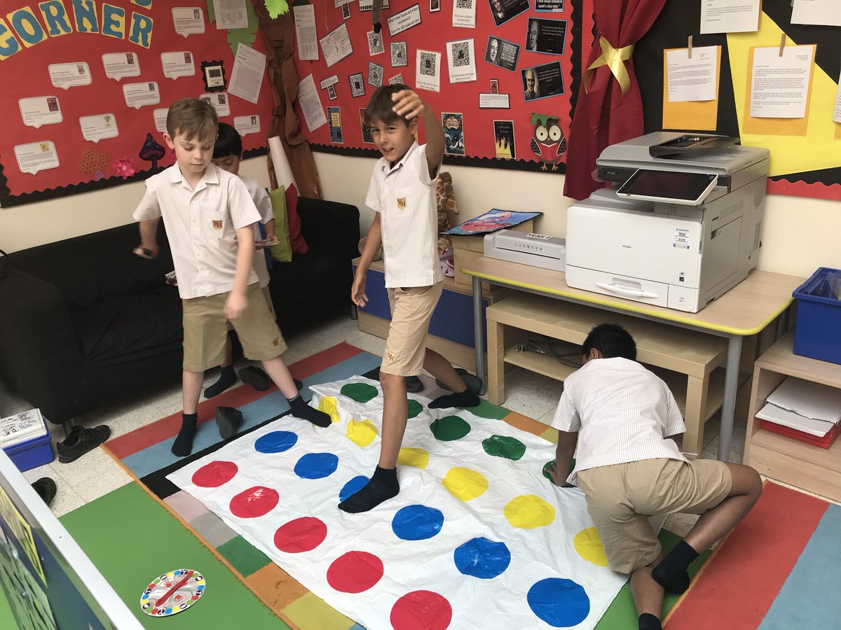 VHPS_Year4's tweet image. Lots of lovely lunchtime fun indoors during hot lunch breaks #friendship #playingandlearningtogether @VHPrimary @VHPS_wellbeing @vhpsprincipal