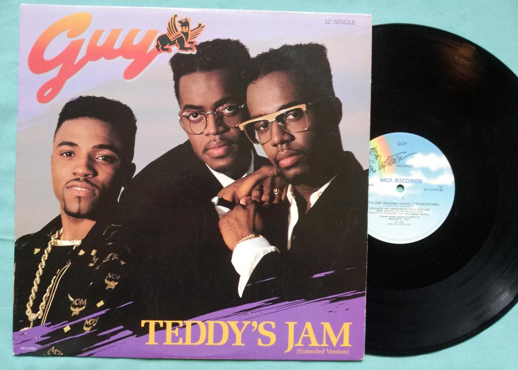 cevven_'s tweet photo. when I finally get this "12, I'm goin' to vaporwave the f$ck outta this song. I'll post the soundcloud link whenever I upload the finished product.
#guy #teddysjam #teddyriley #hallbrothers #newjackswing https://t.co/H3BOnSJGun