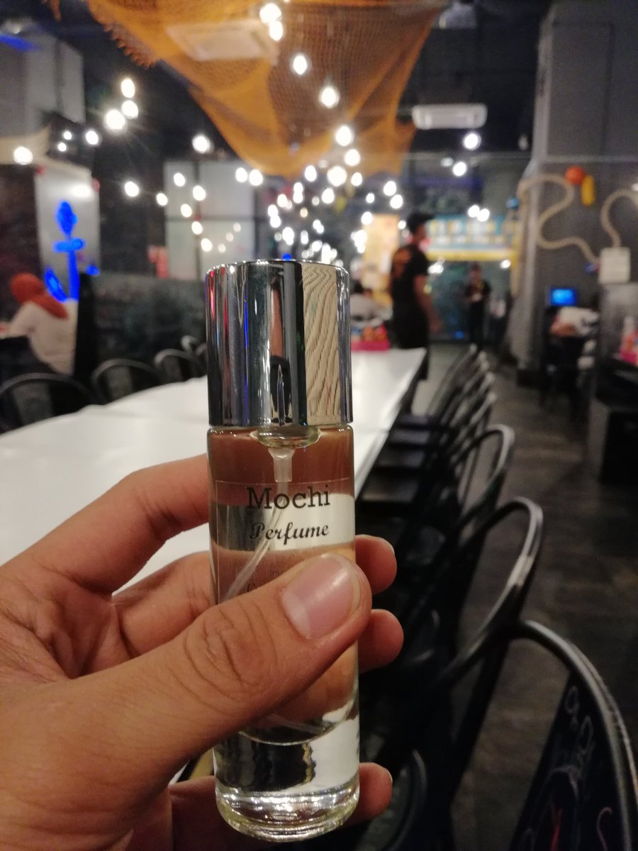 SyafizalS's tweet photo. Korang tak teringin ke nak wangi wangi time raya nanti? Kalau nak, meh dm kita bagi list bau apa yang ada and harga. Yang pasti tersangatlah murah and berbaloi sebab wangi sampai 10 jam.

https://t.co/J0rx9ko7SG https://t.co/k4DLoFUQ7S