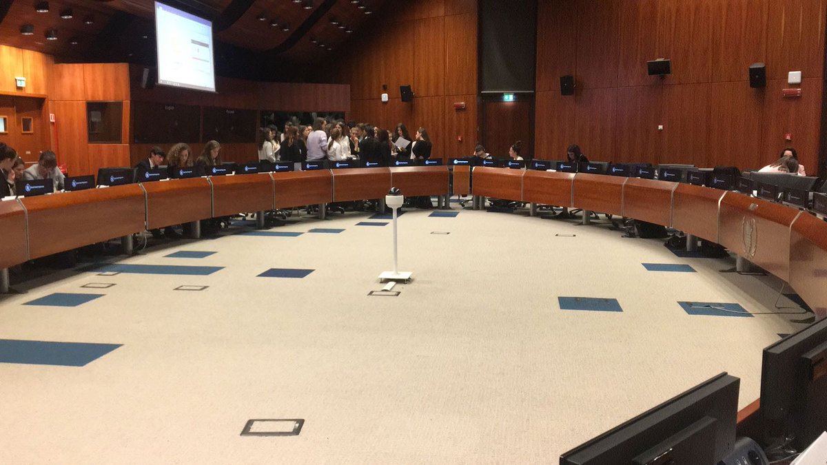 ArabGamun's tweet photo. The informal session is starting 🇦🇪 #UAE #DIPLOMACYEDUCATION #GLOBALACTION @globalactionita @WFP_Europe @WFP_IT @UAEembassyrome https://t.co/mhNRAg7WGG