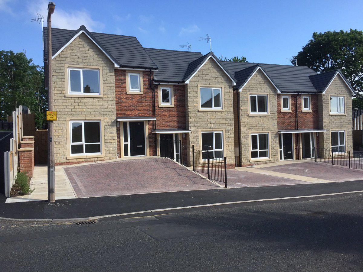 buildingwithyou's tweet photo. Super project completed in #Tottington for @MSVHousing - these new homes are for #SharedOwnership https://t.co/8bXQYEc9X0