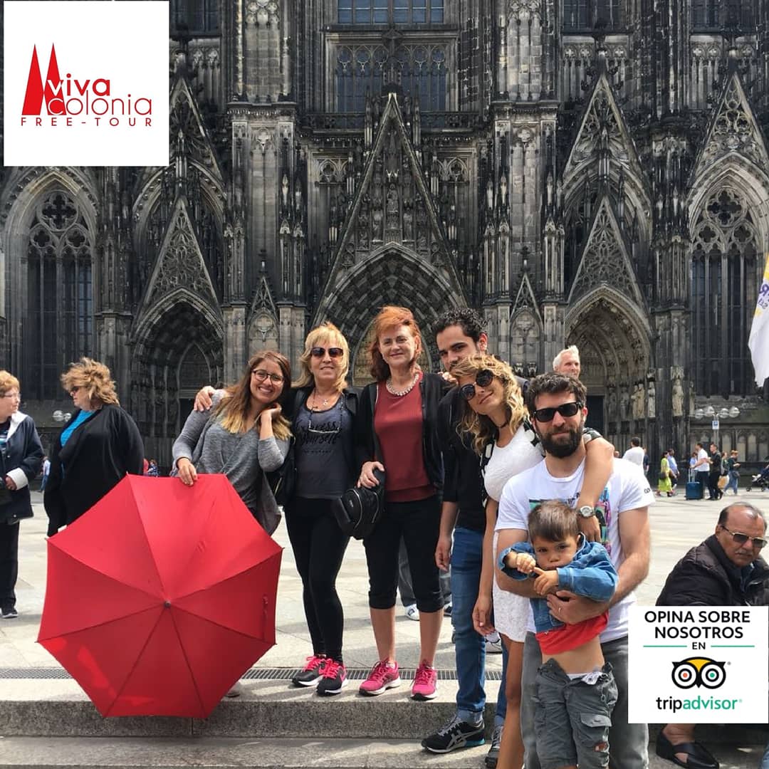 VivaColoniaTour's tweet photo. ¡Mayores y peques lo pasan genial con nosotros! ¿Te gustó el tour con Claudia? ¡Cuéntalo en TripAdvisor! Link:  https://t.co/G1TAFv3vyK
*FREE TOUR TODOS LOS DÍAS A LAS 12pm. ¡Haz tu reserva ya!*
https://t.co/AM2llLzMJo
#FreeTourCologne #FreeWalkingTourCologne #FreeWalkCologne https://t.co/jCOXshEXtp