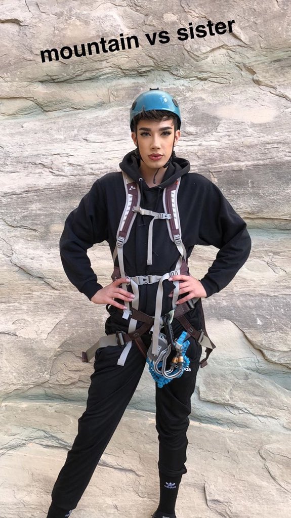 aimeeg_____'s tweet photo. @jamescharles happy birthday Queen James you make my heart so happy and I love you so much I wish I could meet you x ( p.s please come to the uk) 💗💗 #HappyBirthdayJames #HappyBirthdaySister https://t.co/tnPC0fewmC