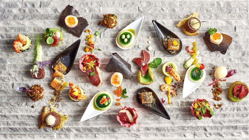 The best summer party catering by @createfood buff.ly/2HIb42D #summerparties #awardwinningcaterers #eventprofsuk