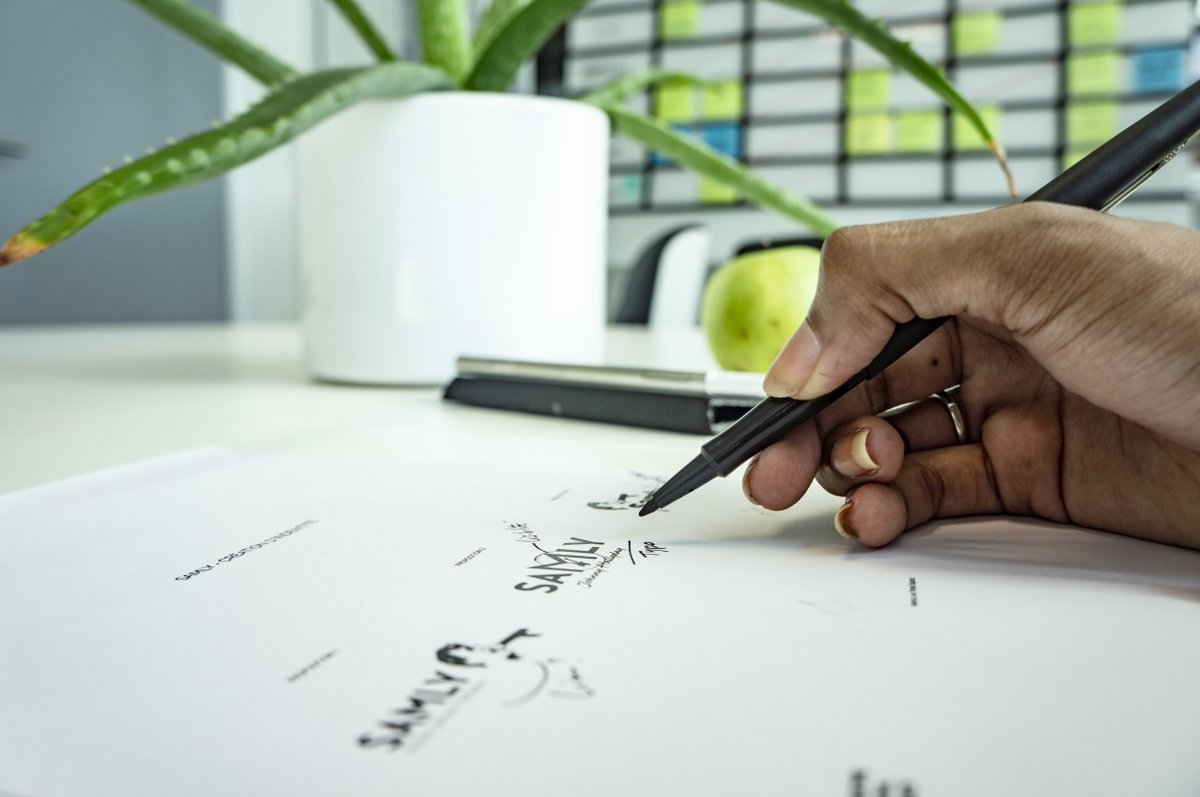 pushupagency's tweet photo. #SketchUp Les créas de l’agence au travail sur l’identité de notre prochain projet #handmade #workinprogress #photography https://t.co/TzveXA9zHp