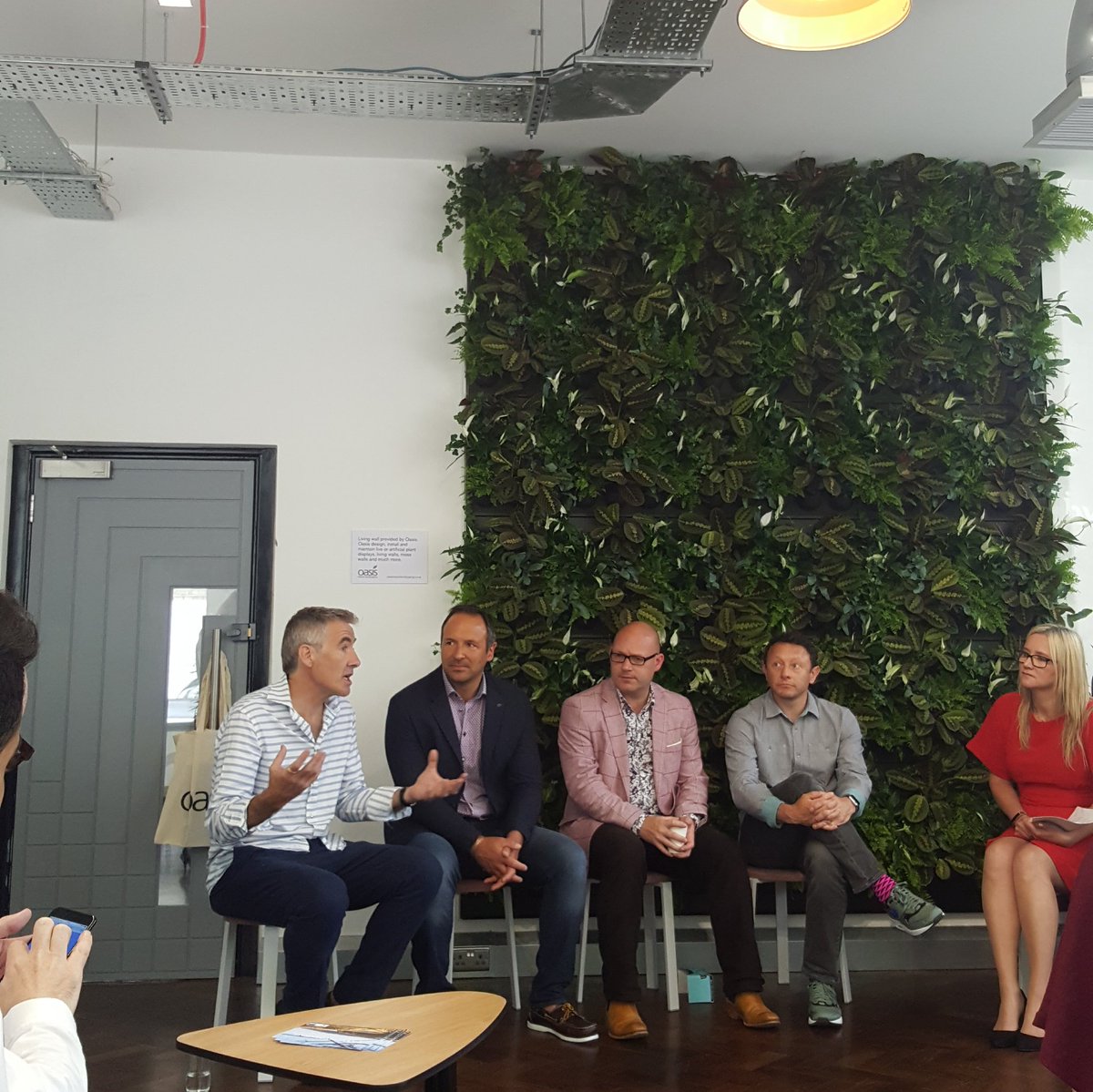 HartMillerDsgn's tweet photo. @Nixondesign @Headforwards @3WhiteHats @SandersStudios discussing creativity and technology with @katerussell @invest_cornwall @MARKProduct #CDW2018 https://t.co/6ga7Ae35cs