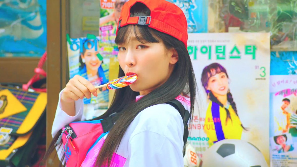 sparkle_sg's tweet photo. [MV] 문별(Moon Byul) - SELFISH (Feat. 슬기 of Red Velvet) https://t.co/LJhwoP2edO @YouTube https://t.co/Zt2Z95OT2Q