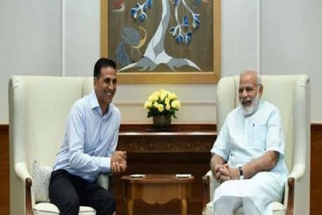 News18Gujarati (@news18guj) on Twitter photo ઇંધણનાં ભાવ વધારા સામે 2012માં જોરશોરથી બોલતા અભિનેતાઓ હવે મોદી સામે ચૂપ <a href="/akshaykumar/">Jolly Mishra - Asli Jolly from Kanpur</a>
<a href="/prakashraaj/">Prakash Raj</a> #PetrolPrices
gujarati.news18.com/news/entertain… ઇંધણનાં ભાવ વધારા સામે 2012માં જોરશોરથી બોલતા અભિનેતાઓ હવે મોદી સામે ચૂપ <a href="/akshaykumar/">Jolly Mishra - Asli Jolly from Kanpur</a>
<a href="/prakashraaj/">Prakash Raj</a> #PetrolPrices
gujarati.news18.com/news/entertain…