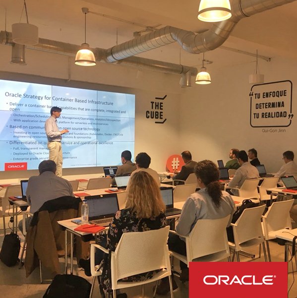 oracle_es's tweet image. Hoy estamos en @THECUBEMadrid impartiendo nuestro laboratorio práctico #OracleCloudTestDrive ☁️💻

Una oportunidad increíble para tocar y experimentar las posibilidades que ofrece el #cloud. ¡Mañana nos vemos en Barcelona! bit.ly/2sa19t8