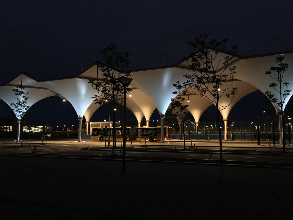 Busstation Leidsche Rijn.