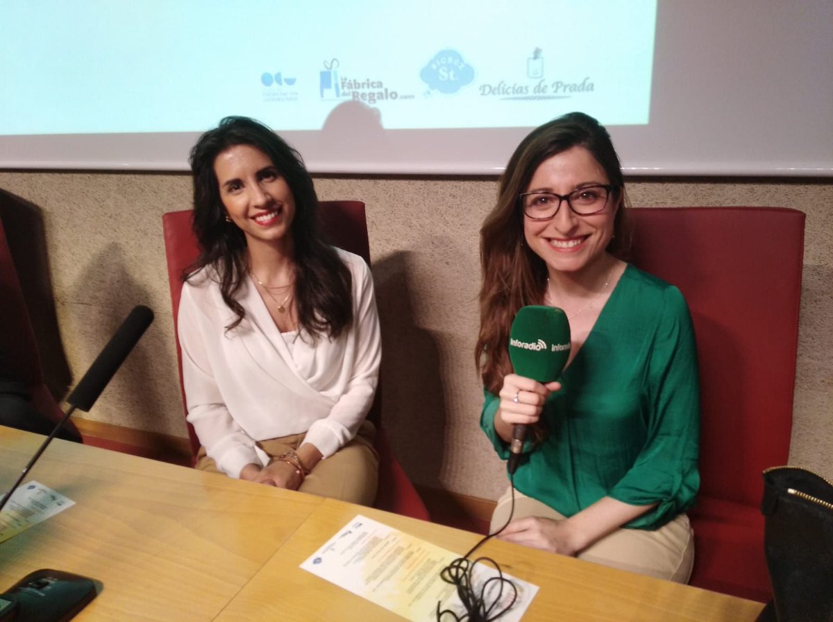 Inforadio_UCM's tweet photo. Aprende a crear una marca personal con los alumnos de @CreaTuMarcaUCM. Los tienes hasta las 13:30h en la sala de conferencias de @UCMccinf #DejandoMarca https://t.co/i12MNiGM0E