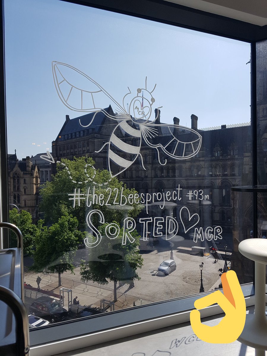 lindyloo92's tweet image. We had a visitor today at work and @22BeesProject made us a part of the bee trail 🐝 #WeLoveMCR #WeAreSorted