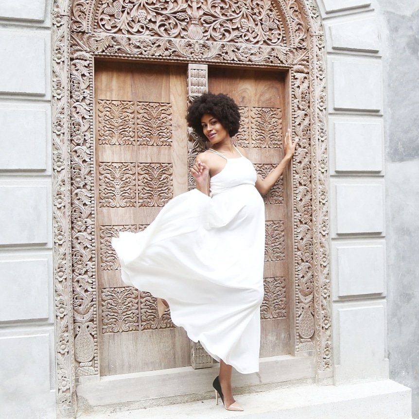 ShellinaE's tweet image. "You can be a woman who wants to look good and still stand up for the equality of women." #MeganMarkle. 
Check out my #editorsletter in @fasmagazine May Issue (digital copy 👉🏼goo.gl/MxYQqG) as I sheds some light on fashion and feminism. °
📸Macrida Joseph