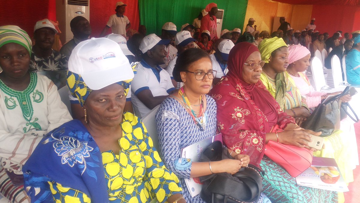SoulemaneDiall6's tweet photo. #FISTULE2018 les jeunes ambassadeurs sont sur le lieu de la journée internationale pour l'élimination de la fistule obstétricale.
#Mali https://t.co/Zn4S2wMrC0