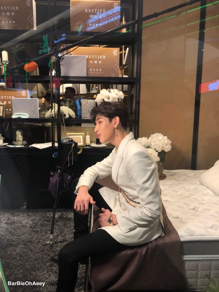 BarBieOhAeey's tweet photo. สุดหล่อของแม่ เจ้าชายมากๆ @BamBam1A #RestierThailand #BamBam https://t.co/vP77ggZKuB