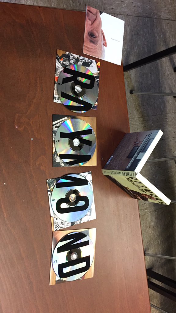 meg_rns's tweet photo. Le secret pour qu'un CD se vende encore aujourd'hui malgré le streaming? Il doit être joli #ISFSCLAB https://t.co/JoPqC1A7mg