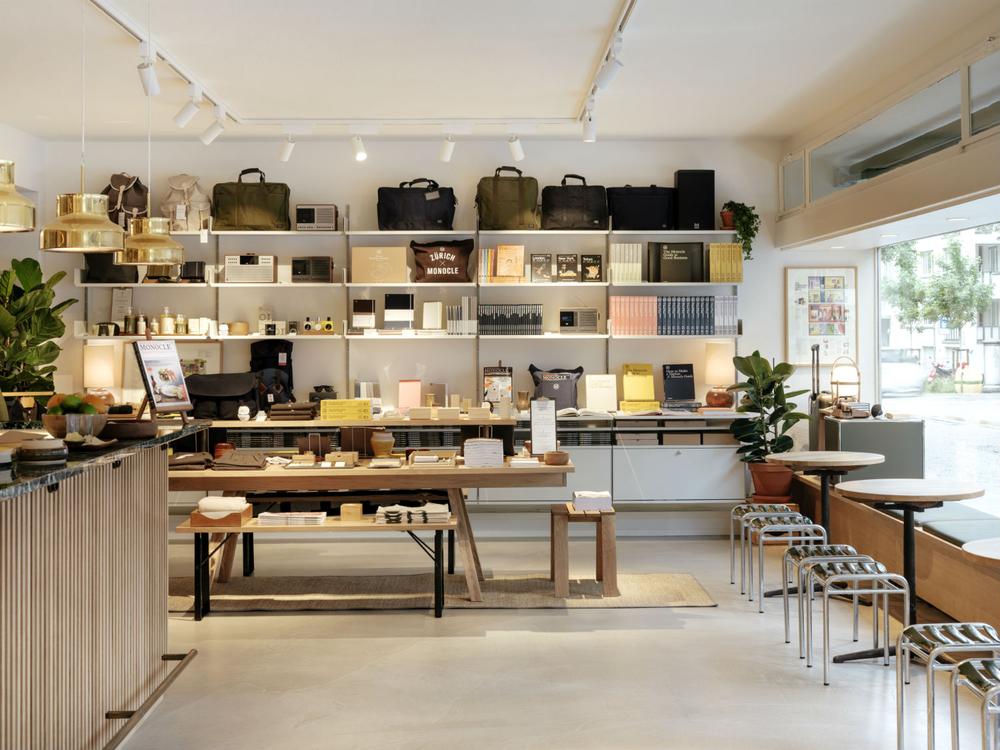 Tyler Brûlé is opening a Café in Zurich and miró manufactura de cafe is part of it: bellevue.nzz.ch/design-wohnen/… We guess thats very cool news! #specialtycoffee cc <a href="/NZZBellevue/">NZZBellevue</a>