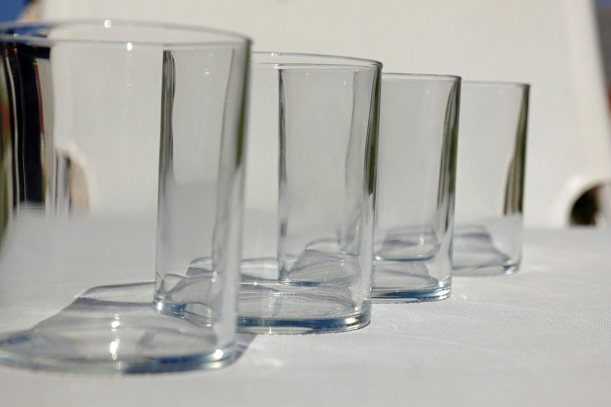 awsventura's tweet image. Are your drinking glasses covered in hard water stains? Here are some tips to get them sparkling clean! #AdvancedWaterSolutions #Filtration #CleanWater #WaterSoftener ow.ly/5x4h30k7w1o