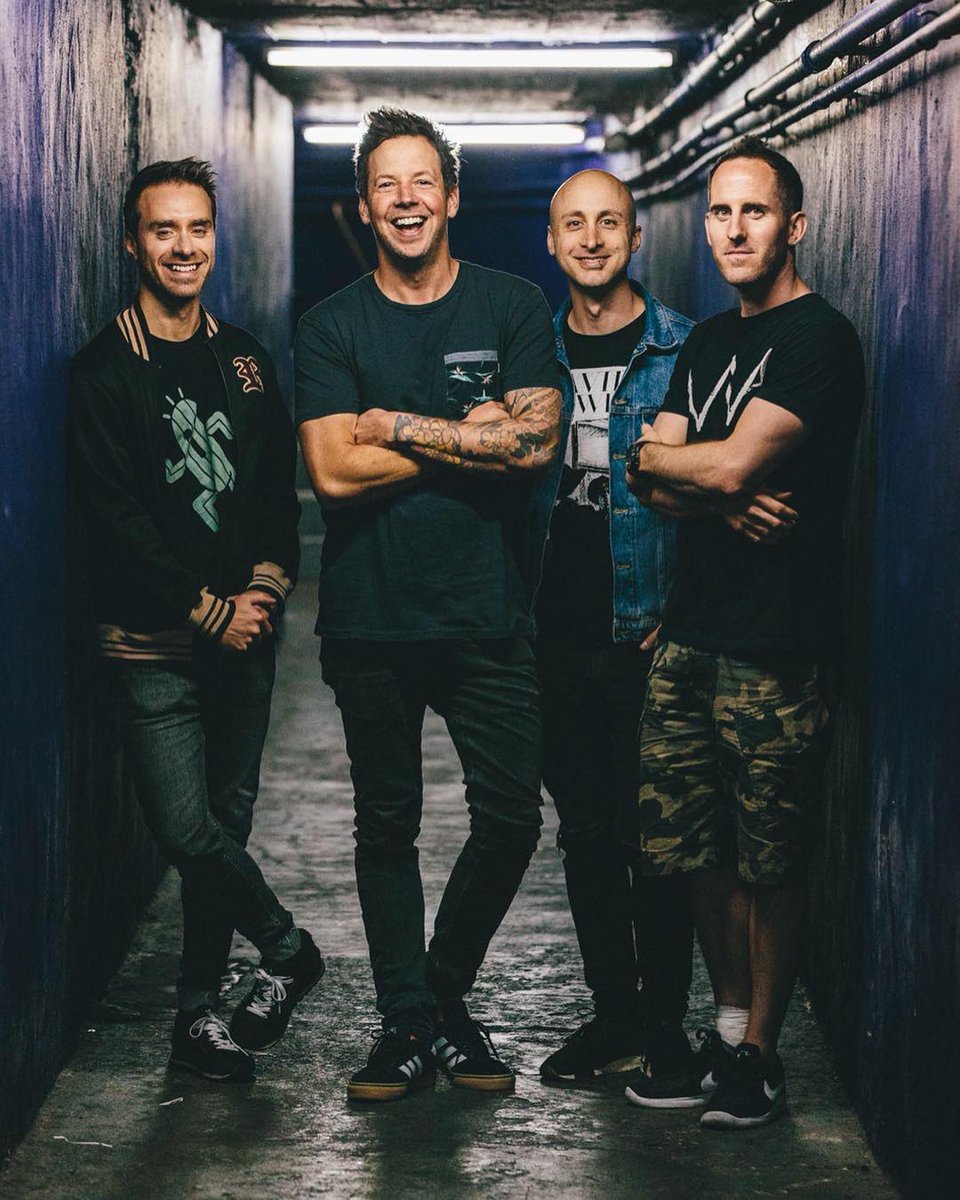 pierrebnet's tweet photo. 🎶📸 #simpleplan https://t.co/T1hMxhlG6T