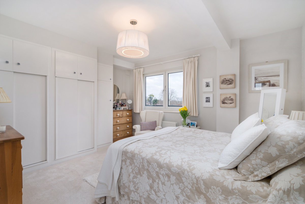 Chestertons Putney tweet media