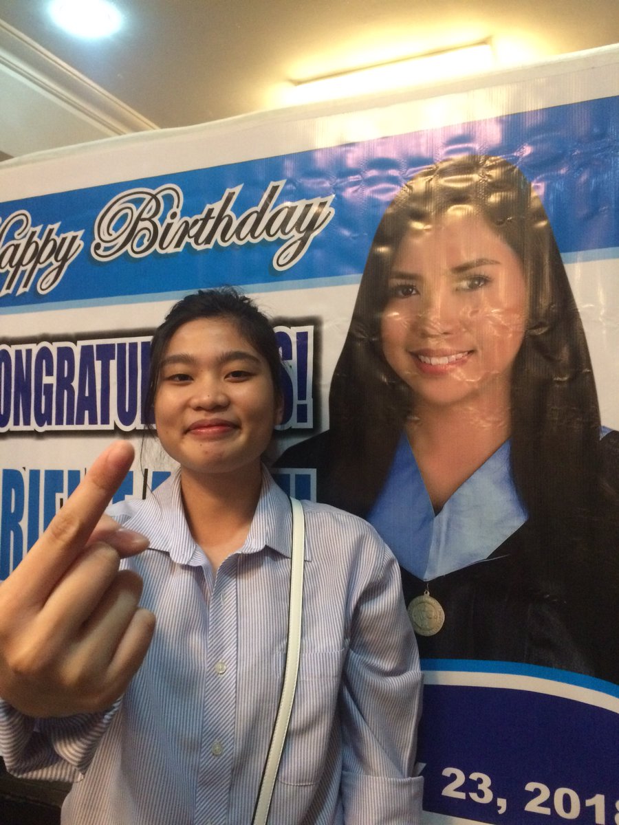 jninariadnicole's tweet photo. Ang tunay na highlight ng gabi 😂😂😂 #iboto 
@mrllanmei  @ellaprincipe_  @villamartrixie  @_jonnahleene @iSeraficoVenus @HensTobi #gabs #kyahwell #clarence https://t.co/X9fiUelgGc