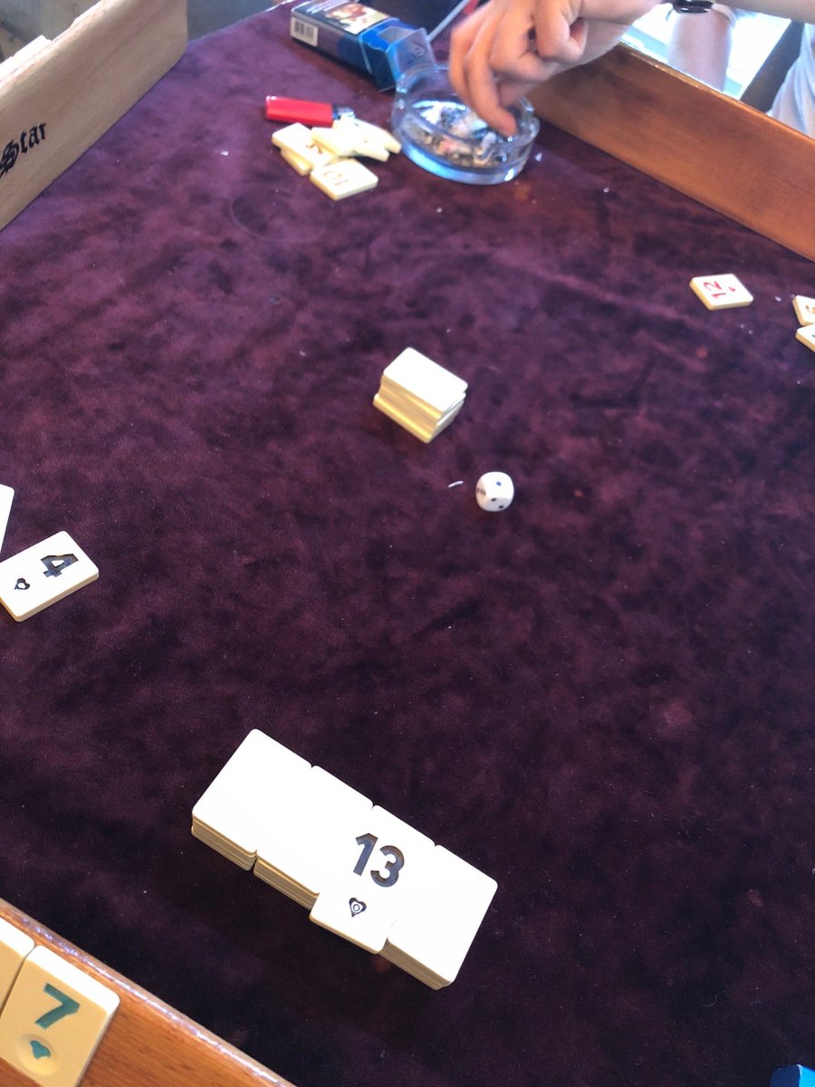 I'm at Fennos Cafe in İstanbul swarmapp.com/c/hMBKmmoYbIb