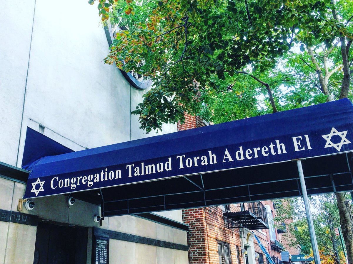 shrinecrawl's tweet photo. Congregation Talmud Torah Adereth El
New York, NY. 
#talmudtorah
#shrinecrawl #shrine #synagogue #shul #synagogue #temple #ilovenyc #eastside #interfaith #religion #religious #holy #holysites #beauty #newyork #manhattan #shelter #iloveny #overhang #congregation https://t.co/UqLjHOqi5L