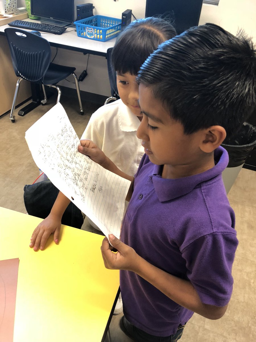 JBransford_SISD's tweet photo. Thank you to @C_Castillo_PHES class for writing letters to our kinder kids explaining first grade to them! They were so excited! #PHENoPlaceIdRatherBe #TheMiddle https://t.co/xxdwUXnXtY