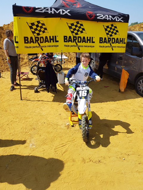 BardahlFrance's tweet photo. Bravo à Clement Dewattines , futur champion @BardahlFrance  😜
Dans le classement #fpcna 🏆#Motocross 🏍 https://t.co/bB4i85PRGh