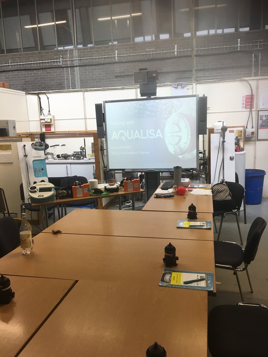 Daveaqualisa's tweet photo. Training well received yesterday
West coast college Greenock campus.Great group of Apprentices 
#Smart Mixer training #Supporting the new generation of Plumbers. https://t.co/Kba3Ppuaqx