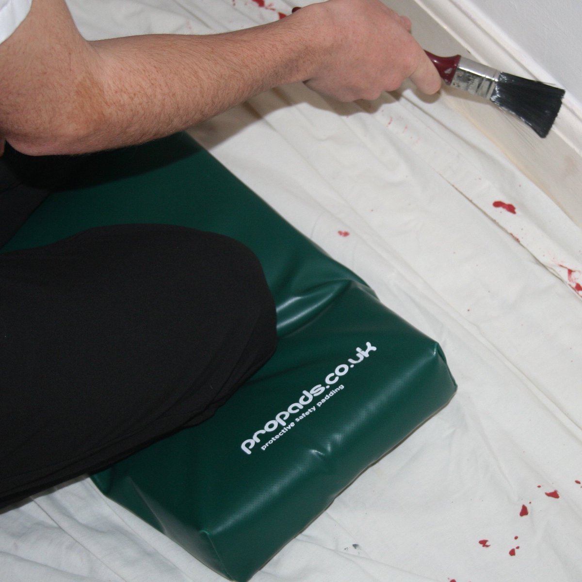 ProPads's tweet photo. Propads knee mats – save your knees from aches and pains whilst you are working hard. Fantastic for indoor and outdoor use – https://t.co/cCSrsrzOKx (part of propads) https://t.co/gvVRYnWvb7