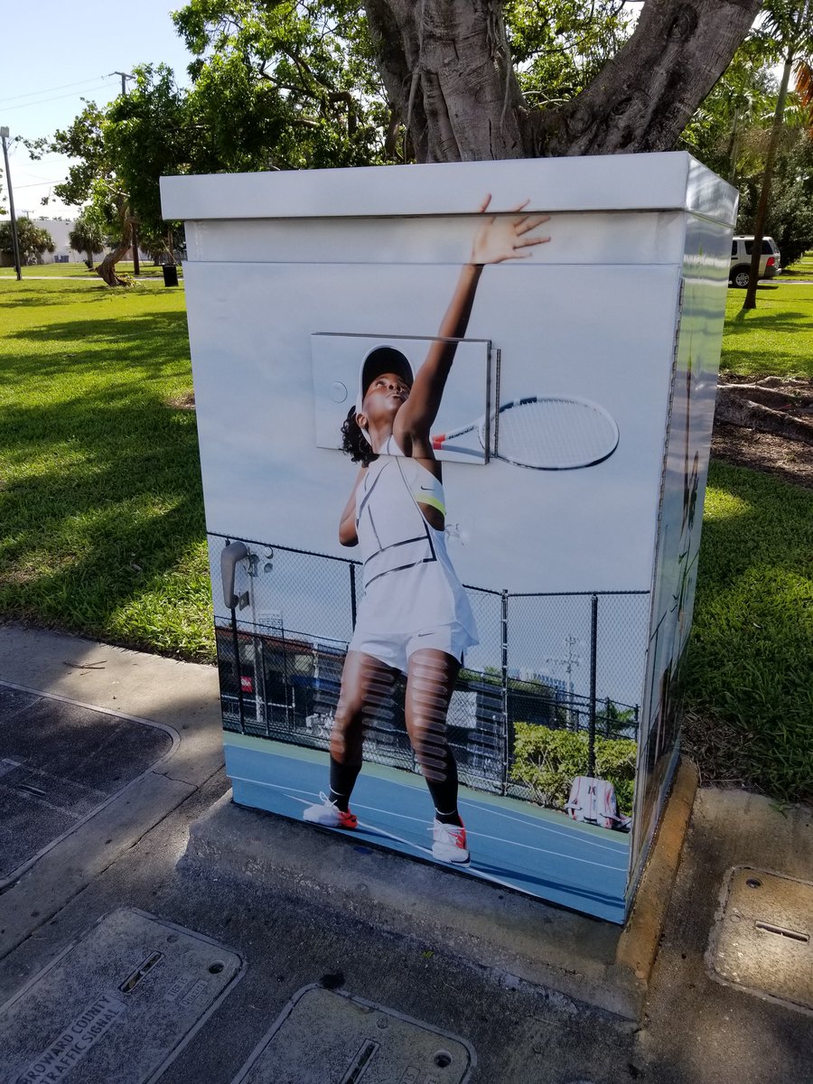 FTLCityNews's tweet photo. Happening now! Artwork being installed on traffic control boxes on US1/Sunrise Blvd near Holiday Park. #FTLpublicart @deantrantalis @BenSorensen @heathermoraitis @glassman4ftl @rmckinzie8779 @leefeldman @clagerbloom @FLPD411 @playlauderdale https://t.co/C5I3nvZKn2