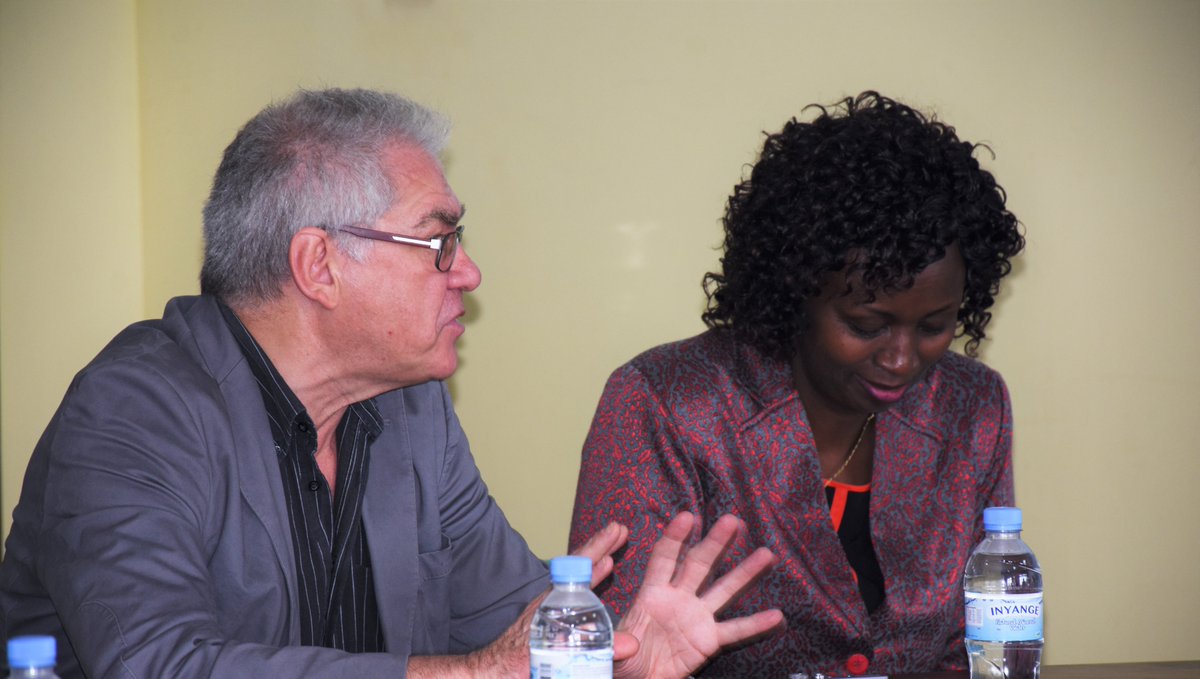 Uni_Rwanda's tweet photo. Professor Martin Putz said that “the visit was organized because Koblez students have interest in languages, (English and French). We came to Rwanda to have some understanding about Rwanda and linguistic composition of languages." @unikold @ccpcotton @german @GermanyinRwanda https://t.co/cvqQD3KUQh