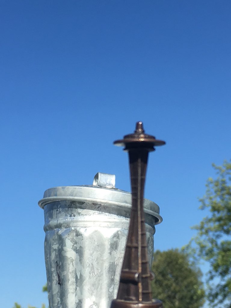 JTfightscancer's tweet photo. Help me raise $10,000 for @fredhutch cancer research by September 30 when I climb the 832 steps up the @space_needle! Donate to my #base2space fundraiser at https://t.co/6Z4XD7nEzZ #ResearchSavesLives #TrashCancer https://t.co/yMAhu4hdG9
