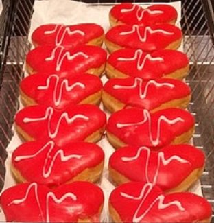 DiddlyDonuts's tweet photo. Not enough ❤️'s for you? Not to worry, we have these too! Also available until Tuesday! #DiddlyDeals #DiddlyDoughnuts #Doughnuts #Donuts https://t.co/4BD50nxmUL