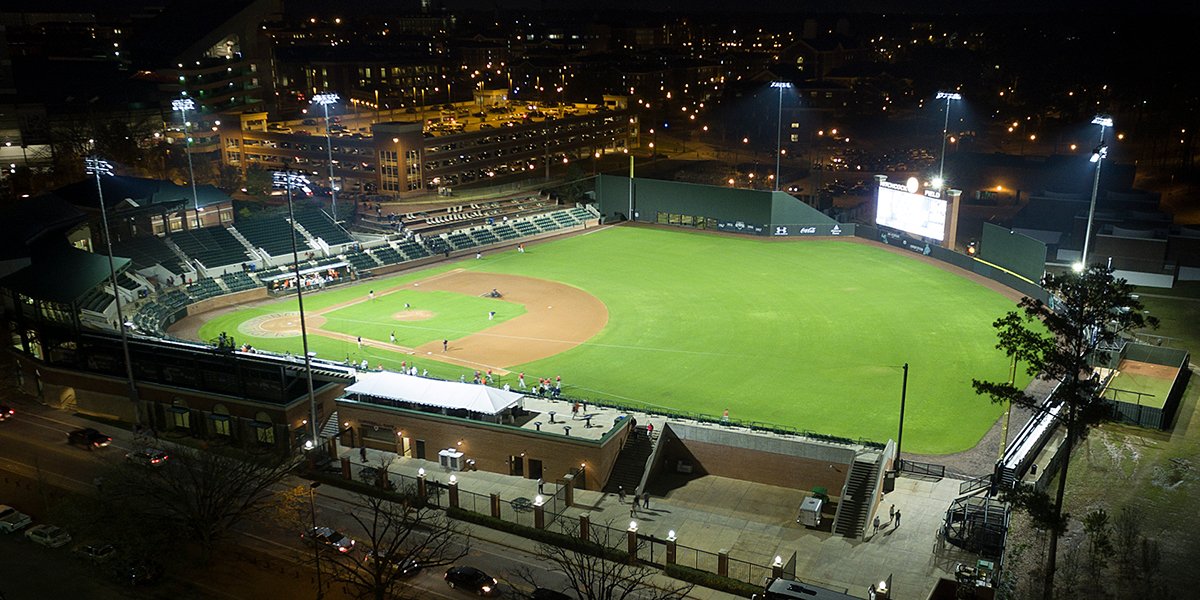 Musco Lighting On Twitter The Auburn Tigers Baseball Team Recently Musco Lighting