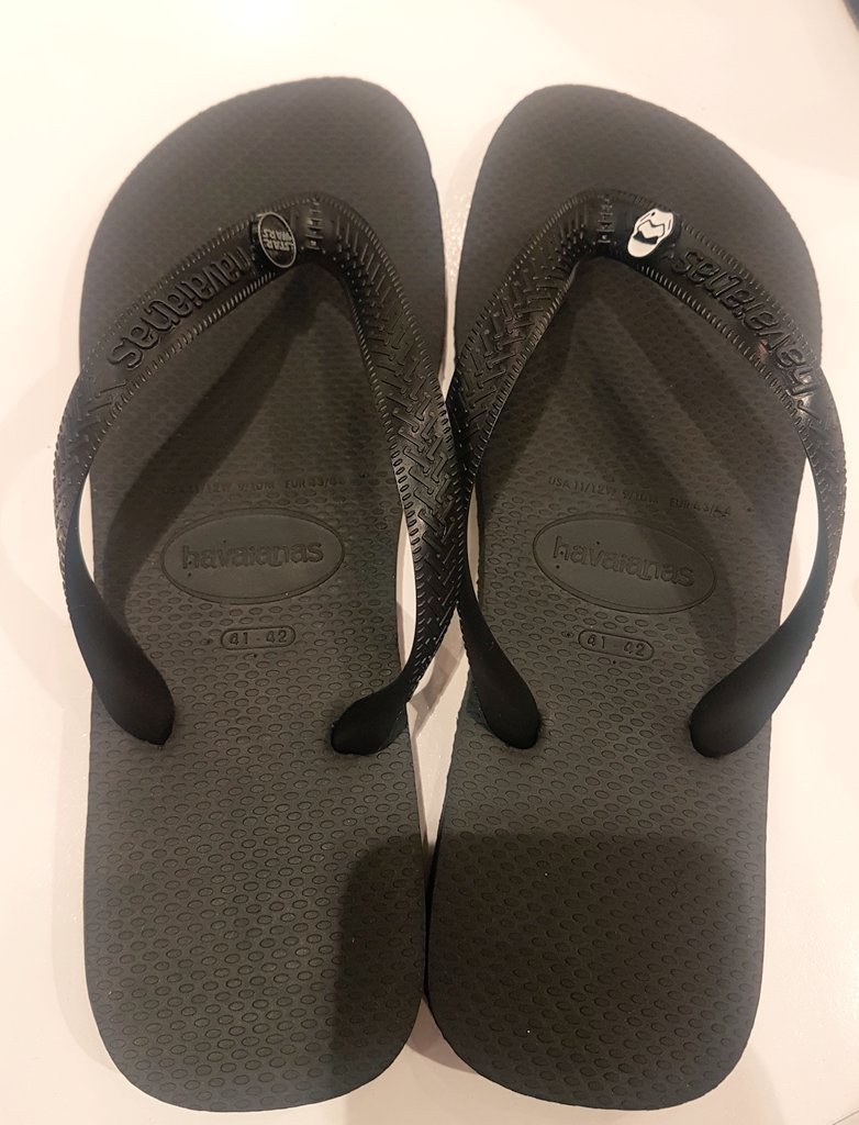 LadySodaPh's tweet photo. Somebody's excited for this! a super fan to both havaianas and star wars! ๐ Thank you @SprucePH for helping me customize this pair ๐ #HAVaGalacticWeekend #HavaianasPH #Spruceph https://t.co/JVZ9WCqj7q