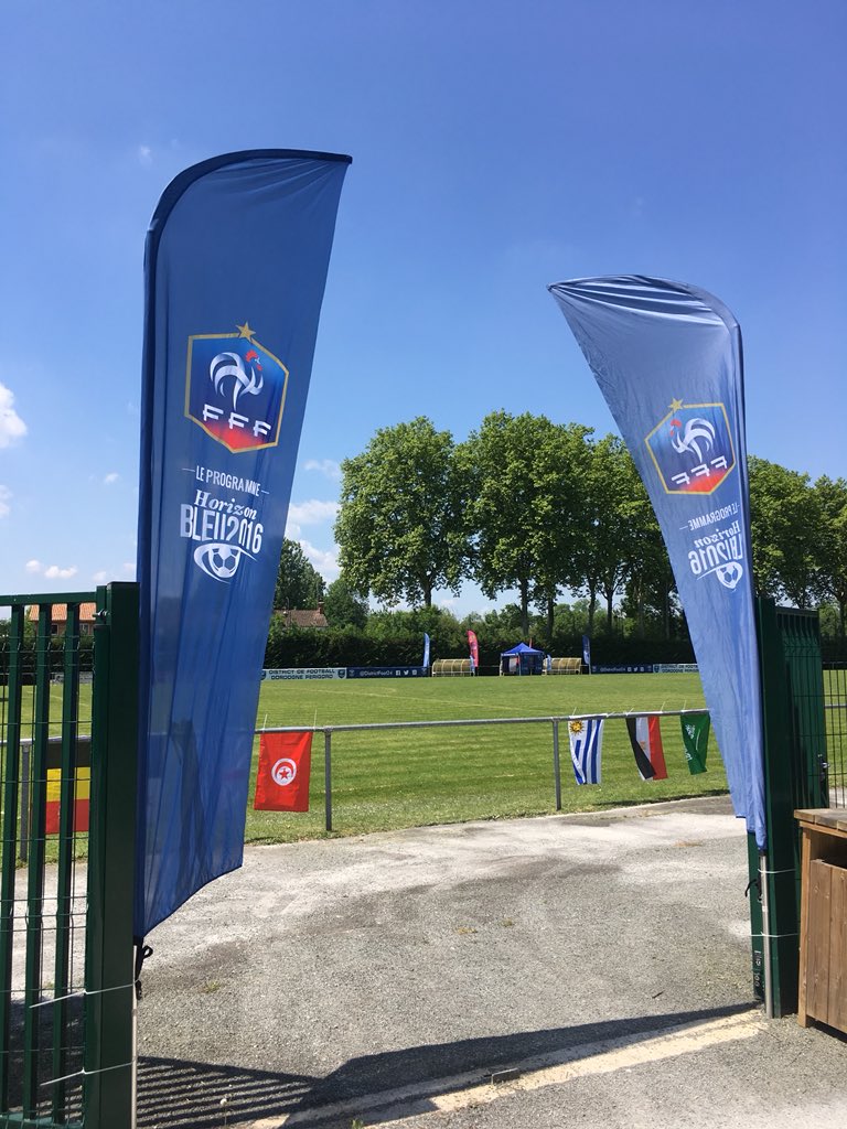 AlbernyJ's tweet photo. #Tocane accueille les #MercrediEnBleu! Après l’Euro 2016, on remet ça avec une nouvelle formule pour @FIFAWorldCup en #Russie! https://t.co/zOt2TKSvSr