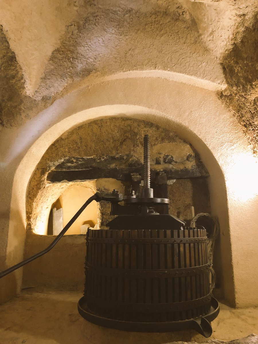 turvalladolid's tweet photo. Llegamos a @turismucientes para disfrutar de la bodega tradicional y aula museo del vino. #trendelvino #ValladolidEsVino @Renfe @Dip_Va @RutaVinoCigales https://t.co/9AAL93tFH4