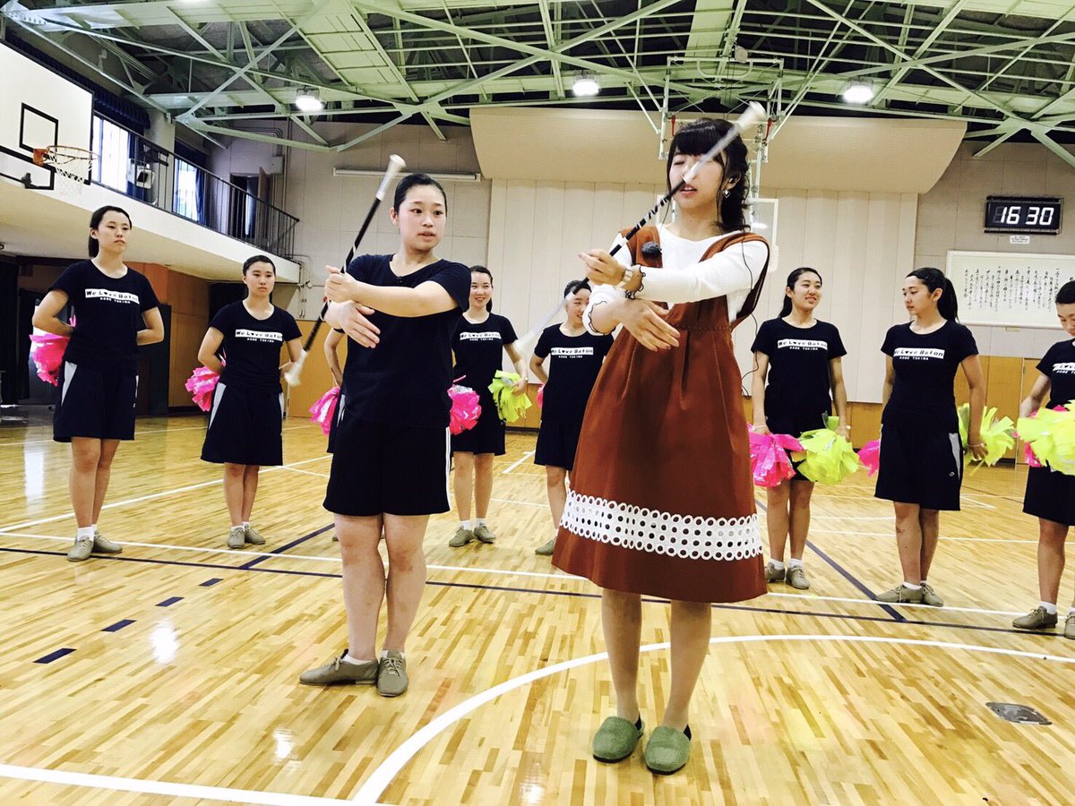 Mariko Nakamura 中村麻里子 神戸常盤女子高校 バトントワリング部をキャッチ 兵庫県大会や関西中高大会で金賞 を10年受賞している強豪校 バトン操る姿 素敵でした 神戸常盤女子高校 よじキャッチ