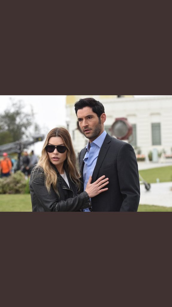 DeckerStarfans's tweet photo. OKAY,WE’RE GOING TO GET BONUS EPISODES😍😍😍 #SaveLucifer #PickUpLucifer https://t.co/FW9wM3WQwZ