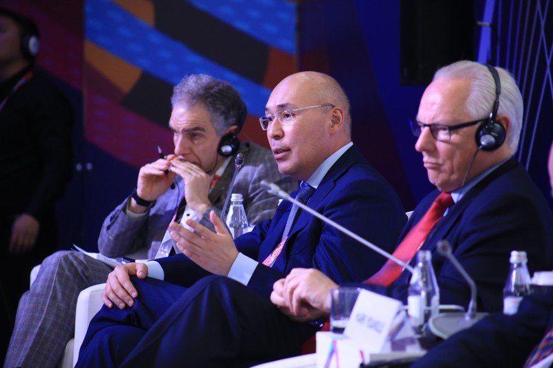 TheAstanaTimes's tweet photo. AIFC governor says global finance is shifting to Asia
https://t.co/X4mDw7n9DV
#Kazakhstan #Astana #AEF #AEF2018 #GlobalChallengesSummit #AIFC #globalfinances https://t.co/VoG4uikYUF