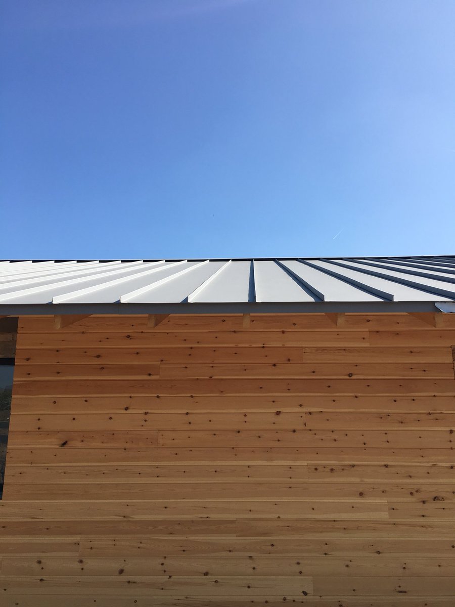 Roko_Pod's tweet photo. Blue skies and good progress on the Tennis Club this morning. Handover next week! https://t.co/JVkBU30Urh