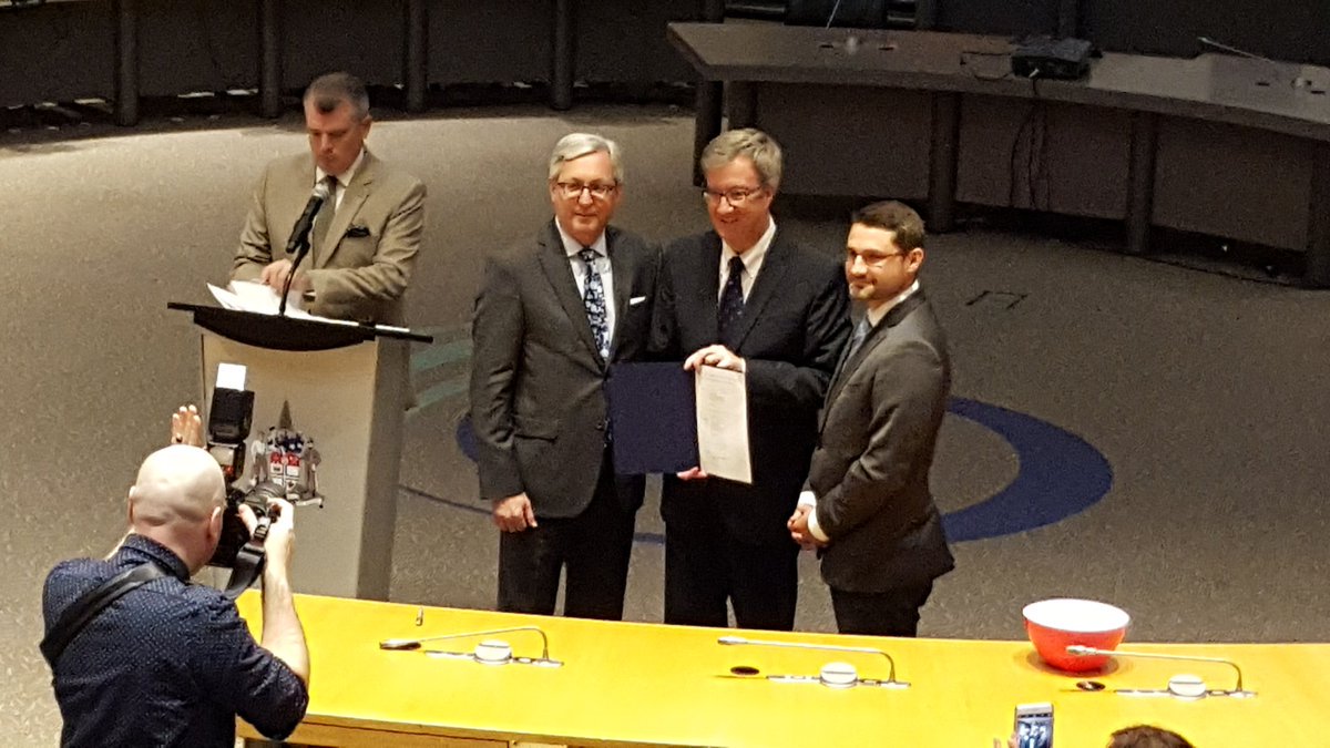 West Ottawa Board of Trade, Ottawa Chamber of Commerce set to merge  ottawamatters.com/local-news/wes…  #ottnews https://t.co/U1DVfwBg9R