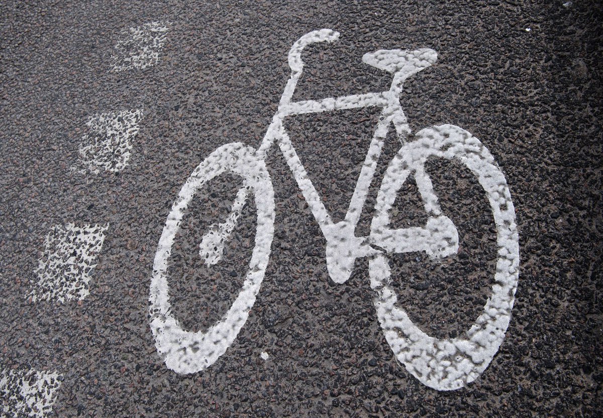 aktuella's tweet photo. ”Att satsa på cykel och kollektivtrafik är en satsning på att minska skillnaderna mellan människor.” https://t.co/2i8txmvxxA
@martastenevi , kommunalråd och toppkandidat för @miljopartiet i Malmö. https://t.co/rfT8vPpr96