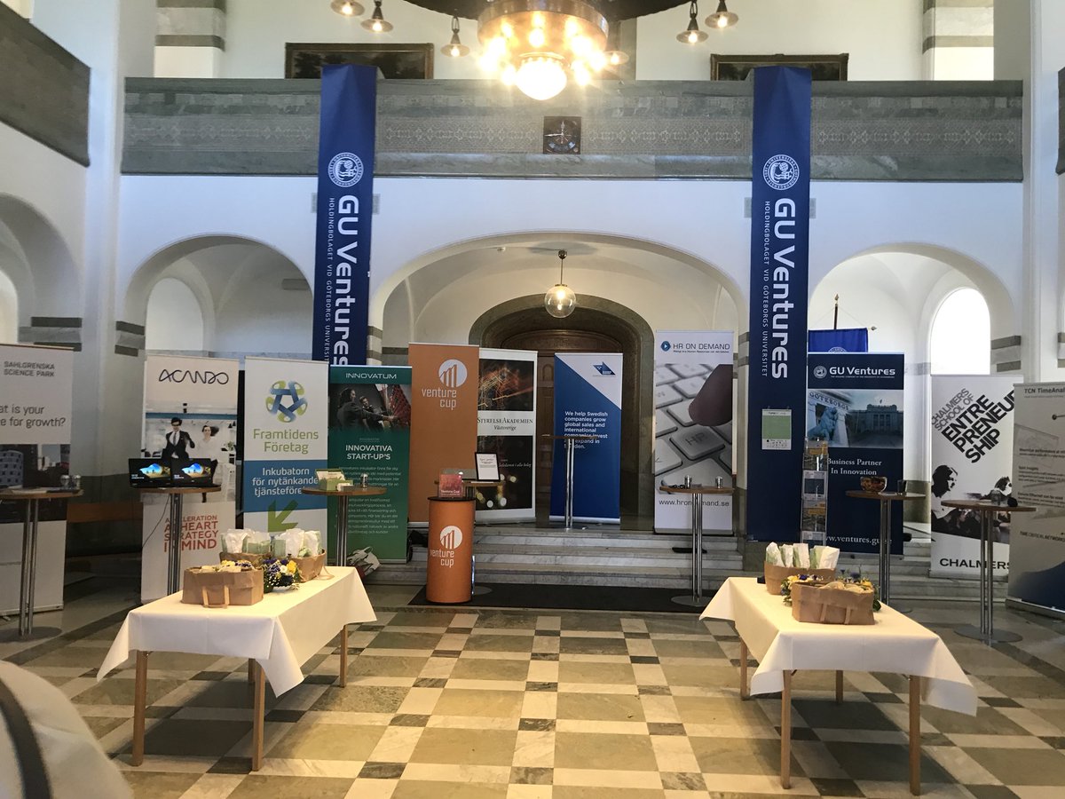almeling's tweet photo. In my beloved #gbgftw for #gbgtechweek @gbgtechweek great crowd at #compinn today organized by @GUVentures https://t.co/SuZiQw1USi