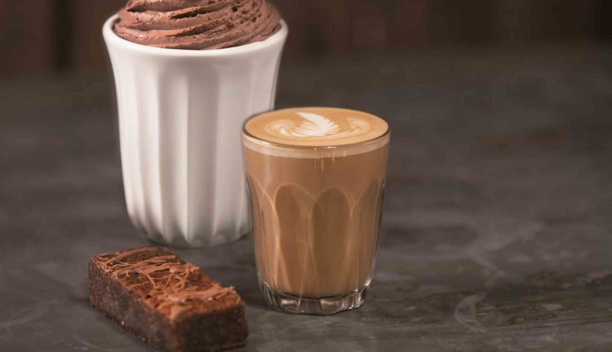 IPRConference's tweet image. Hotel Chocolat and Waitrose locked in #slabgate dispute
bit.ly/2kg6k74